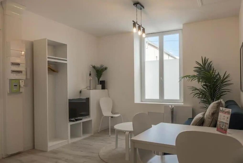 Apartamento Charme De Loire A St Ay *T2* Saint-Ay Exterior foto